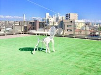 屋上での交流の場